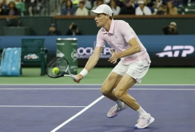 Siner silovit na startu Indijan Velsa, Muzeti ispao